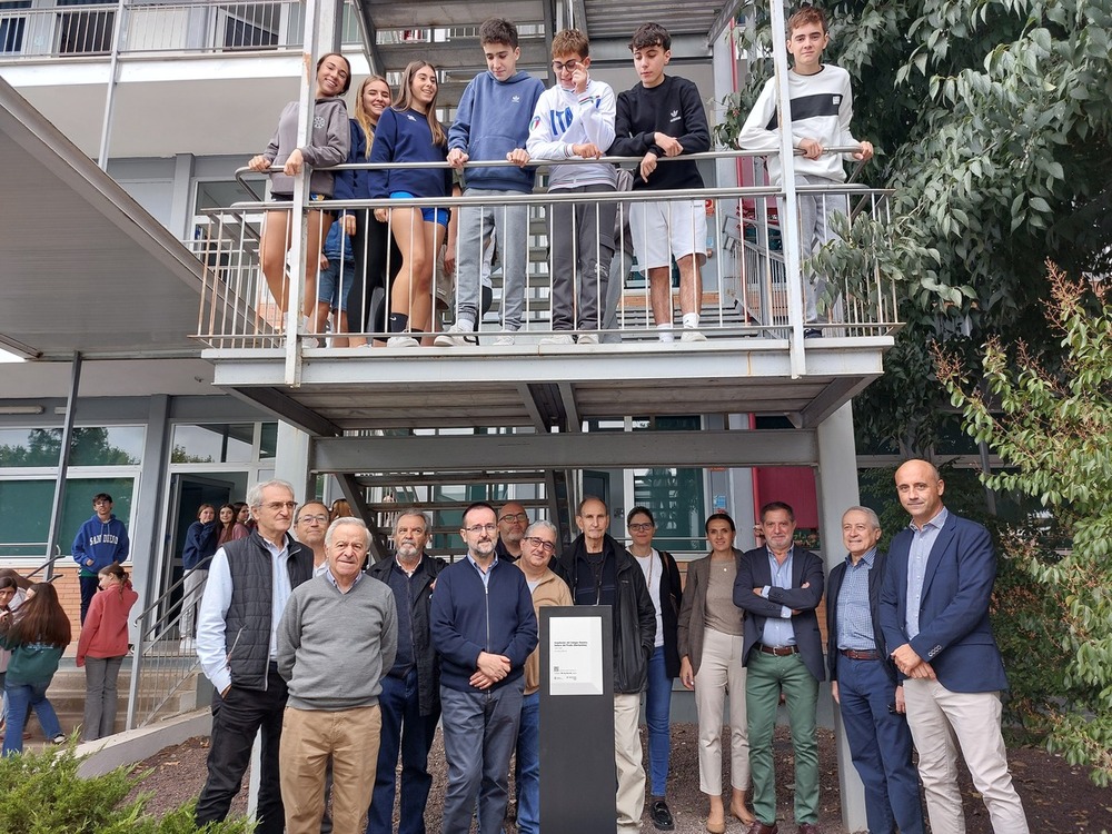 Marianistas coloca una placa en honor al arquitecto Luis Moya