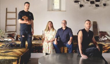 En portada, la casa de campo de Harry Nuriev en la Toscana: "Nuestros vecinos suelen venir a comer, ¡y hasta nos traen huevos frescos!"