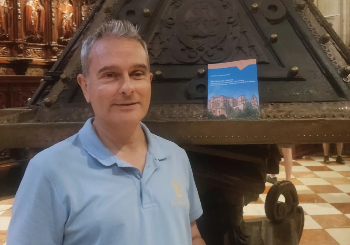 Todos los secretos de las capillas y las reliquias de la Catedral de Málaga en un libro: cómo fabricar tinta y cocinar perdices