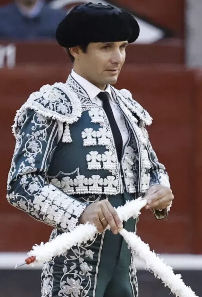 Antonio Chacón sale de la cuadrilla de Roca