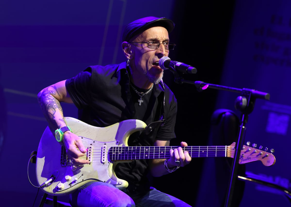 Los conciertos de EL PAÍS | Fito Cabrales: “Siempre hablo de mí, porque es lo que me ofrece una recompensa, más allá de discos, entradas y conciertos” | Cultura