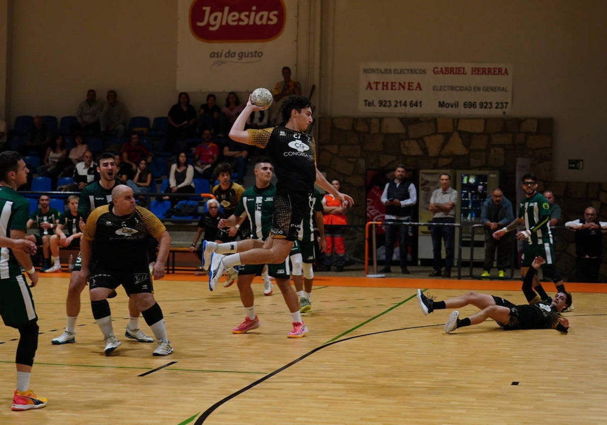 Remontada del BM Salamanca para volver a la senda del triunfo (41-36)