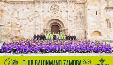 El Balonmano Caja Rural de Zamora reúne a toda su cantera en la tradicional foto oficial