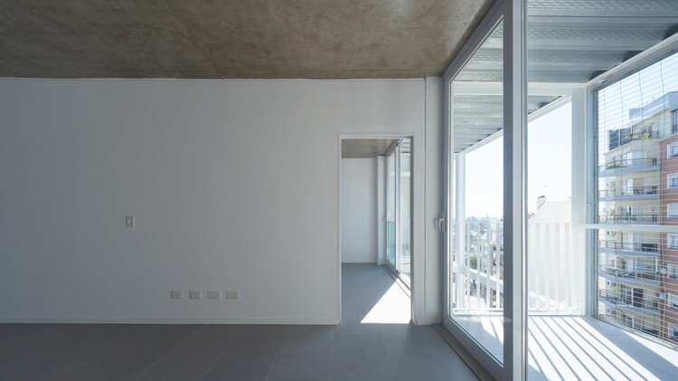 Edificio de Vivienda Colectiva 2636 flats / A3 Luppi Ugalde Winter - Imagen 14 de 29