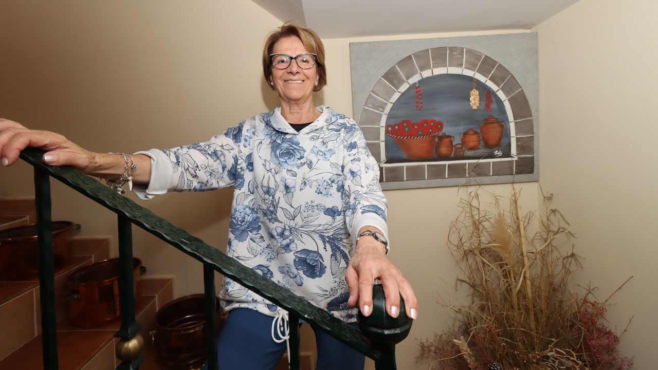 «A pintura axudoume a superar a morte da miña filla, eu non sabía que era tan creativa»