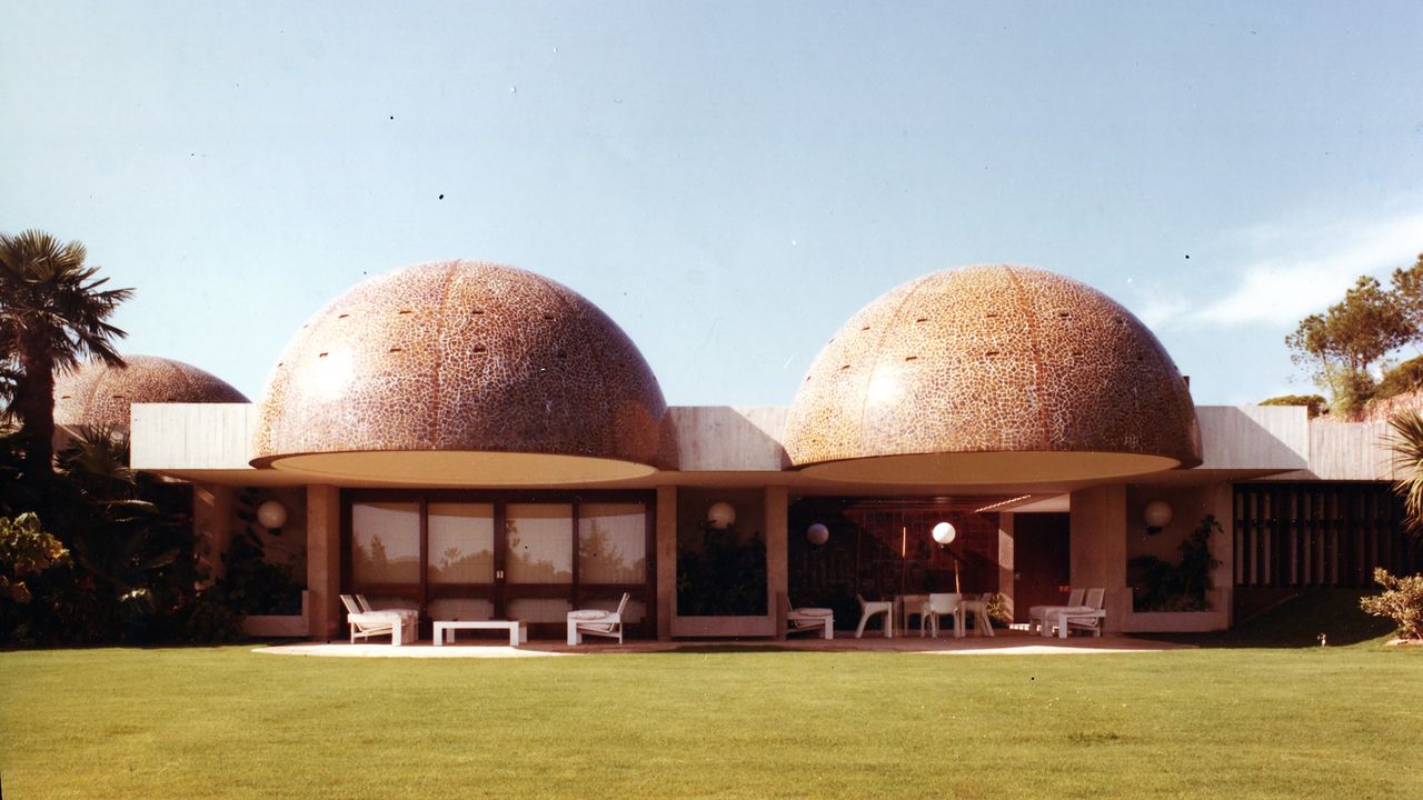 Casa Balañà, la vivienda diseñada por Antoni Bonet que llevó la belleza mediterránea a la modernidad