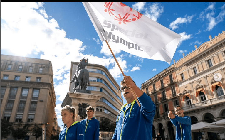 Imagen de deportistas que participan en el Meeting de Special Olympics.