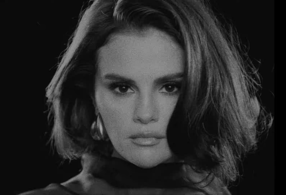 Grimes defiende a Selena Gomez del "body shaming" de X – jenesaispop.com