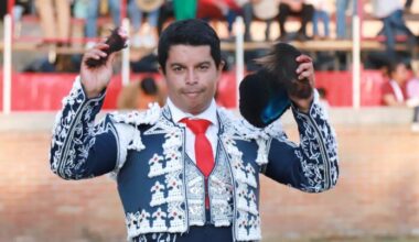 Christopher Morales a hombros en Xaltocan y se alista para nuevo paseíllo en Tlahuelilpan