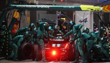 El recado de Alonso a Hamilton: «No puedes conducir como si estuvieras solo en la pista»