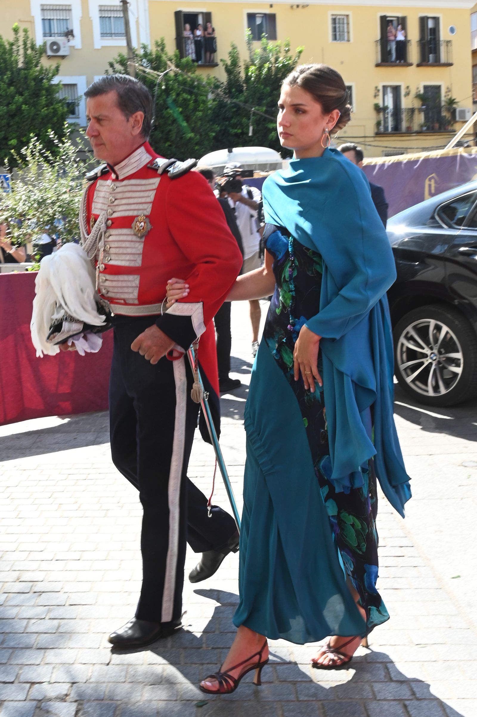 Amina Martínez de Irujo con vestido estampado y fluido.