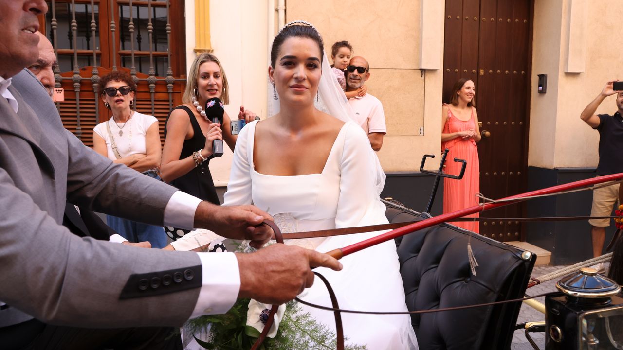 ¿Por qué Bárbara Mirjan ha salido sin su ramo de novia tras casarse con Cayetano Martínez de Irujo?