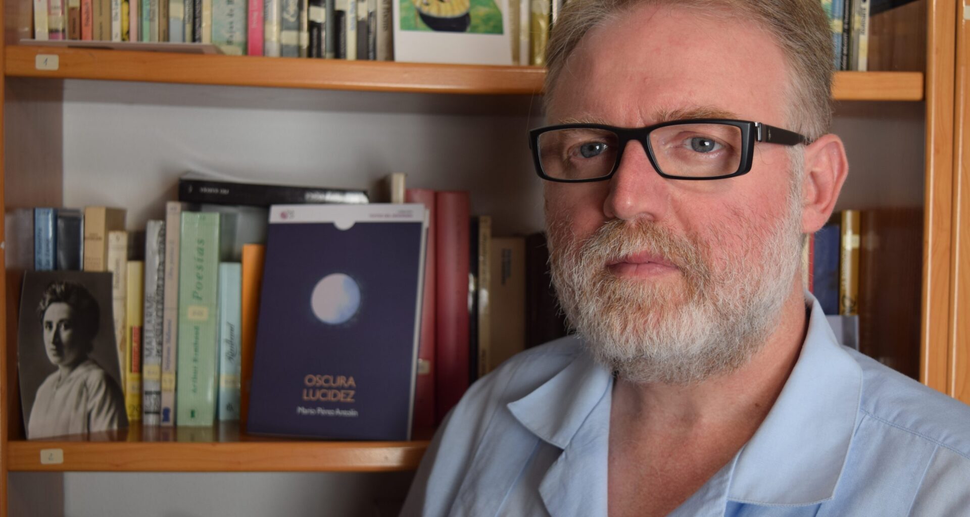 Mario Pérez Antolín gana la primera convocatoria del Premio Juan Gil-Albert con el libro Idear lo insólito