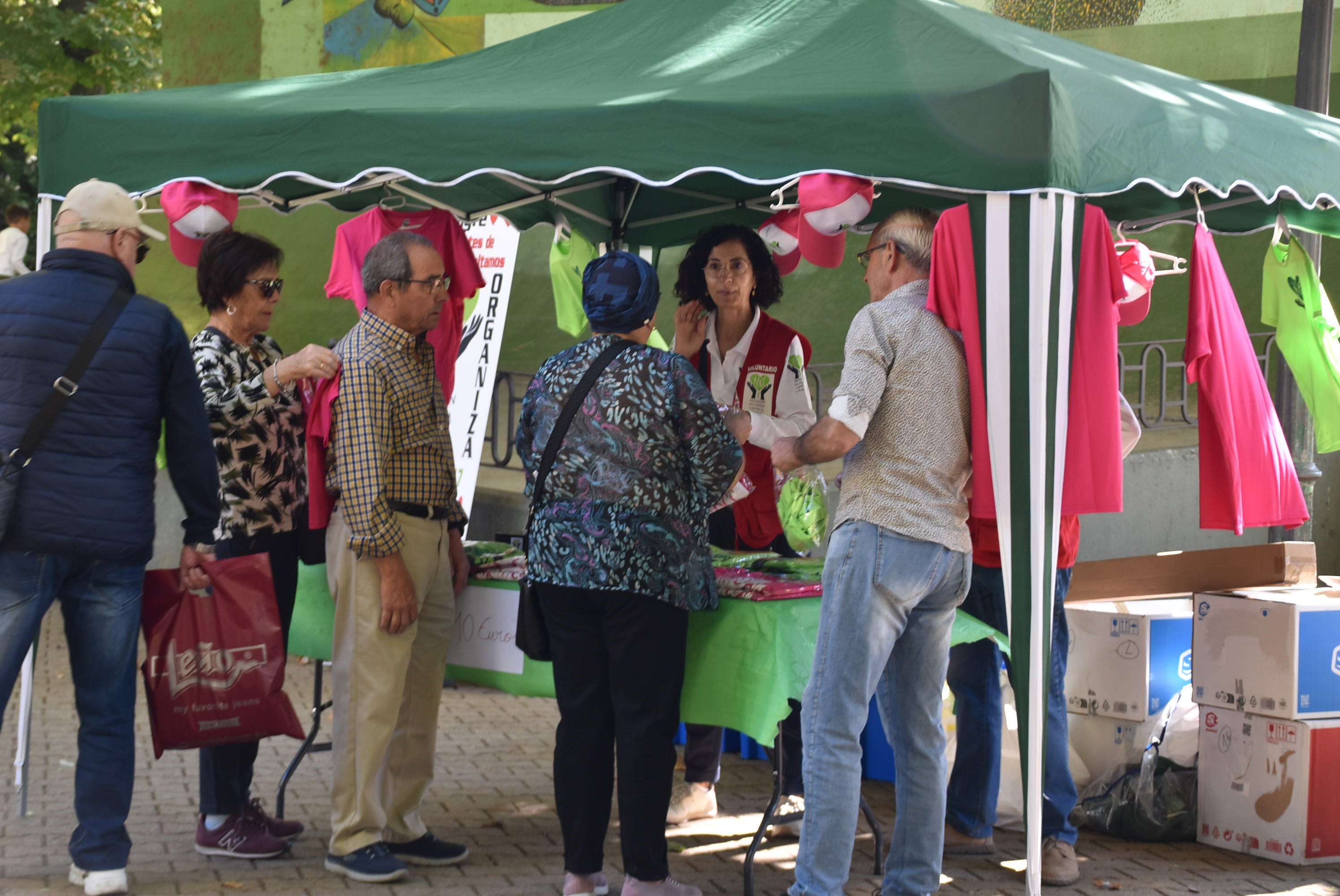 La solidaridad contra el cáncer sale a la calle en Béjar