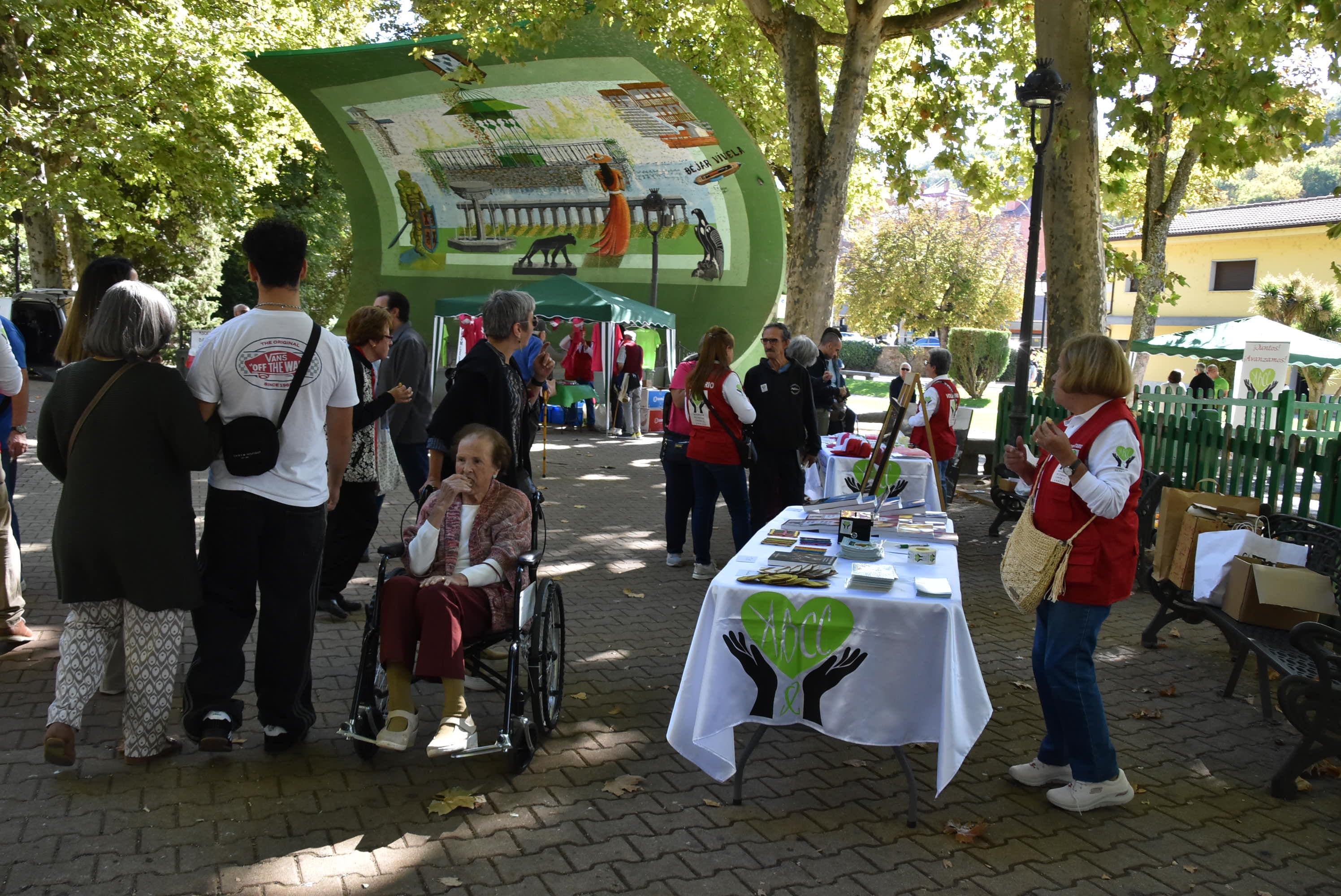 La solidaridad contra el cáncer sale a la calle en Béjar