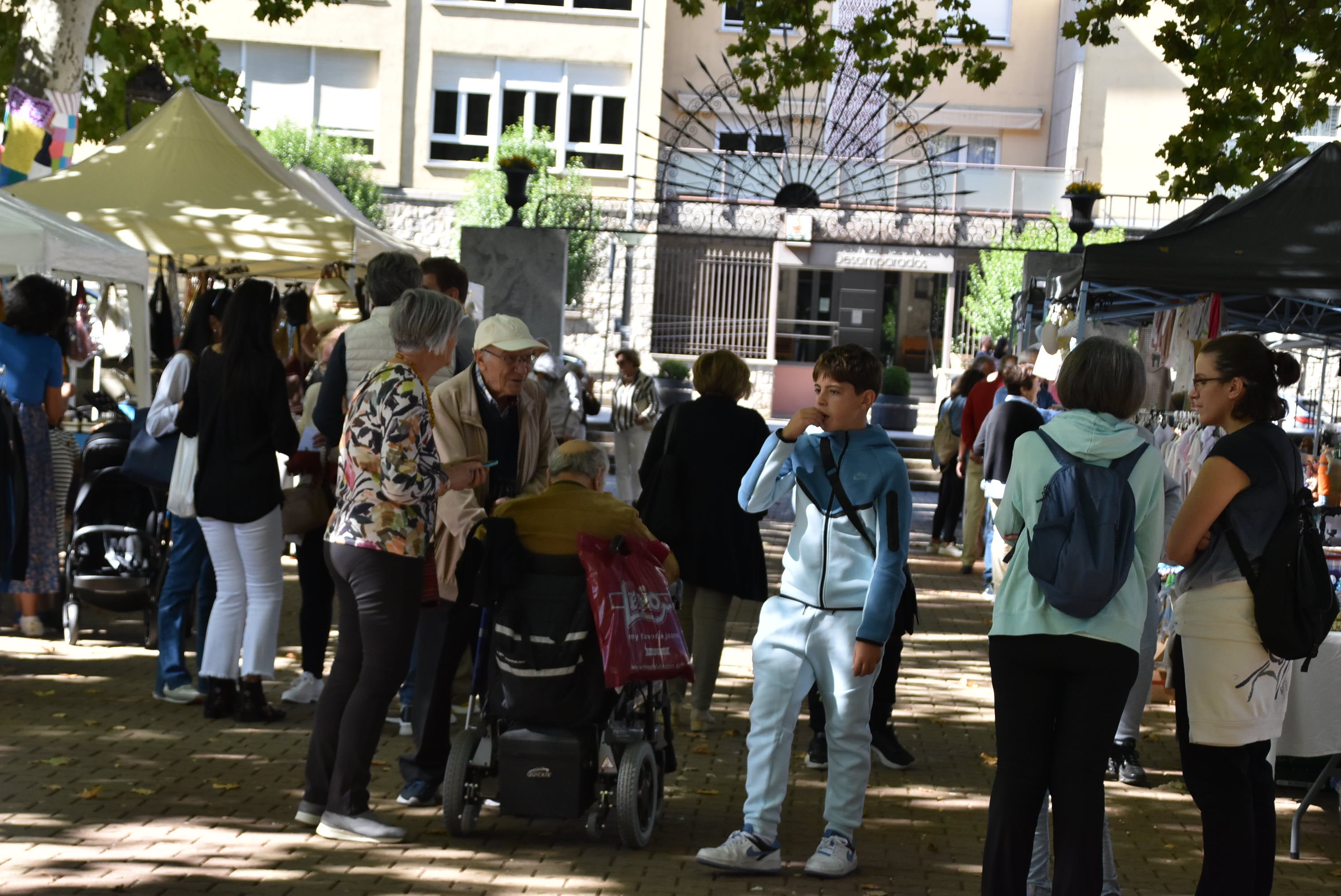 La solidaridad contra el cáncer sale a la calle en Béjar