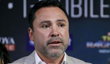 Óscar de la Hoya y sus aliados al frente contra Dana White