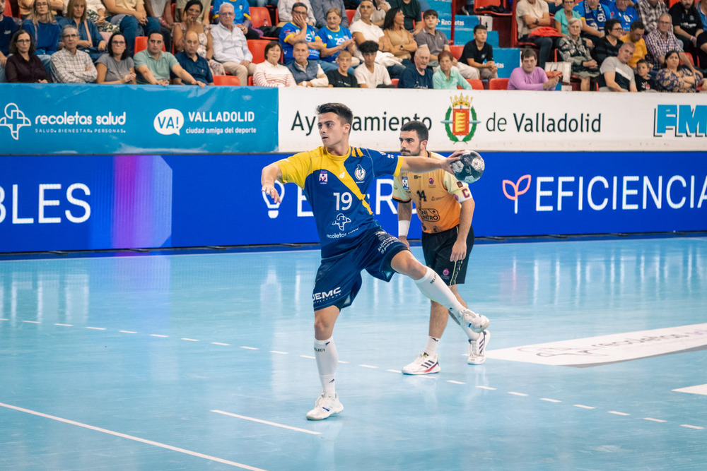 Tao Gey-Emparan, en el 7 Ideal de la 3ª jornada de la Asobal