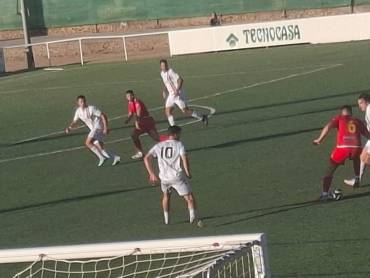 El Cabanillas vuelve a la senda de las victorias 2-1 ante el Fuensalida