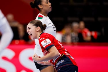 Las Guerreras contra Israel a puerta cerrada en Bratislava