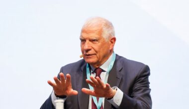 Josep Borrell: “Trump y Putin tienen un acuerdo, y Trump es el encargado de que Zelenski lo acepte” | Internacional