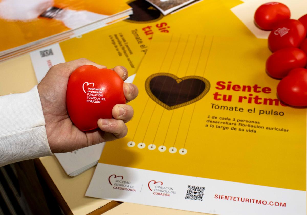 Los hospitales granadinos Virgen de las Nieves y Clínico San Cecilio impulsan la detección precoz de la fibrilación auricular