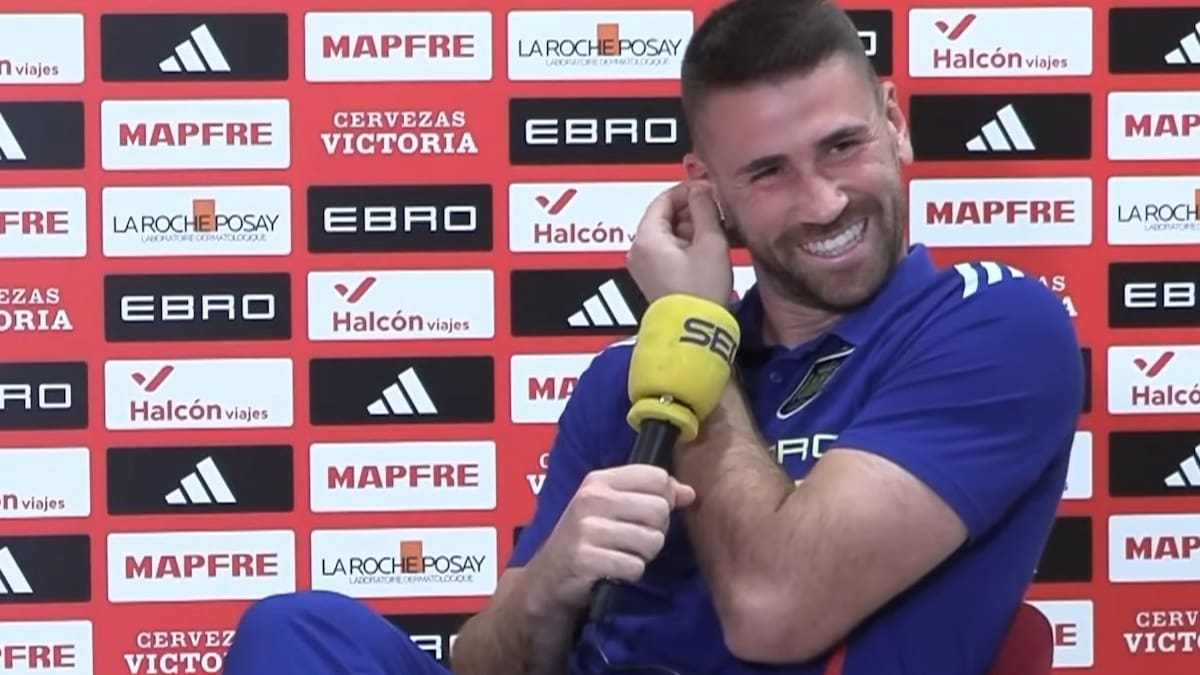 Unai Simón y la camiseta que no puede ver ni en pintura: "Me entra un ardor de estómago cada vez que tengo que llevarla en San Mamés..." | Fútbol