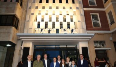 Burriana inaugura el rehabilitado Teatro Payà con el exclusivo showcase de Europa FM con Leire Martínez