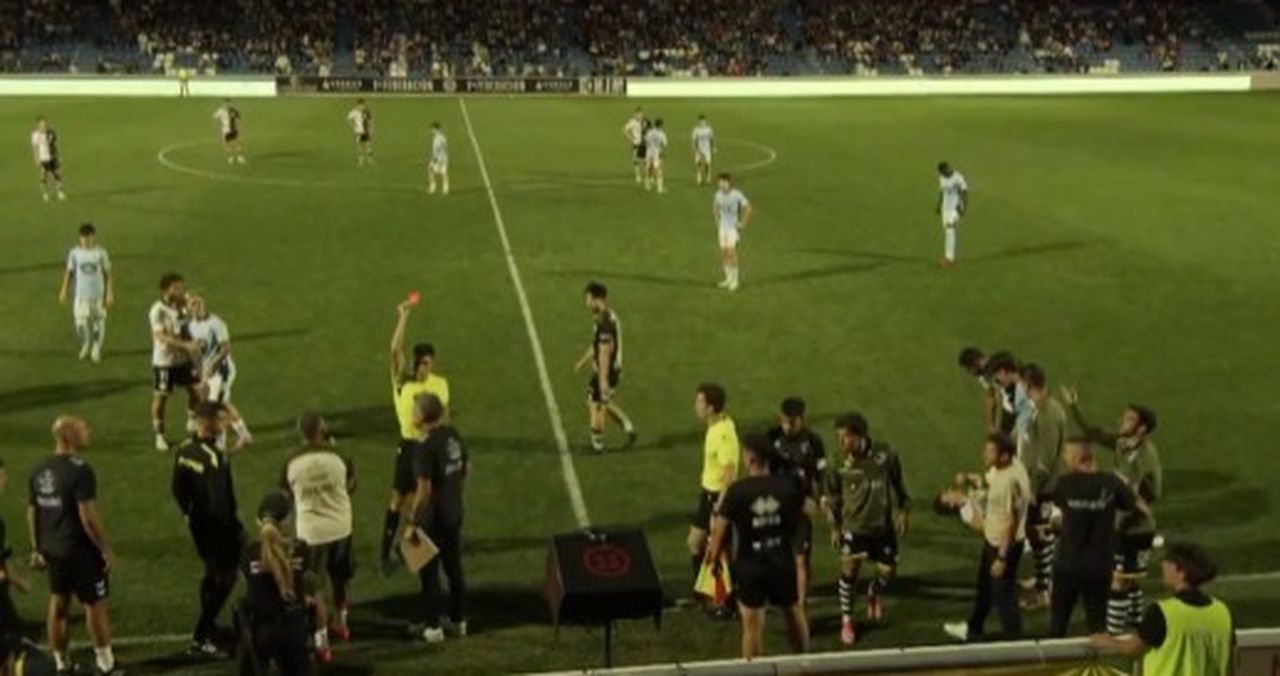 Unionistas condena el comportamiento de un aficionado contra el banquillo del Celta Fortuna