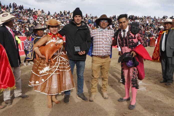 Francisco Javier Rodríguez consigue doble Escapulario de Oro en Perú