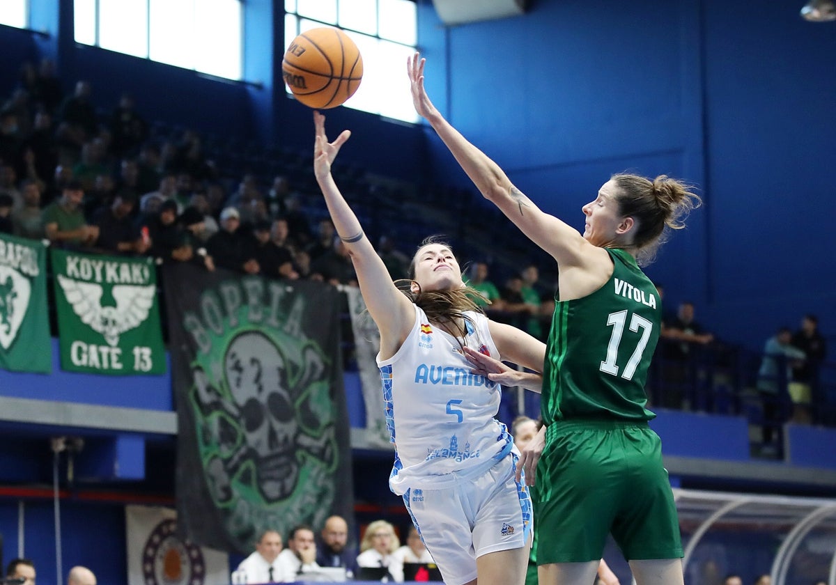 Avenida se desmelena y estrena su casillero de triunfos a lo grande: 73-92 en Atenas