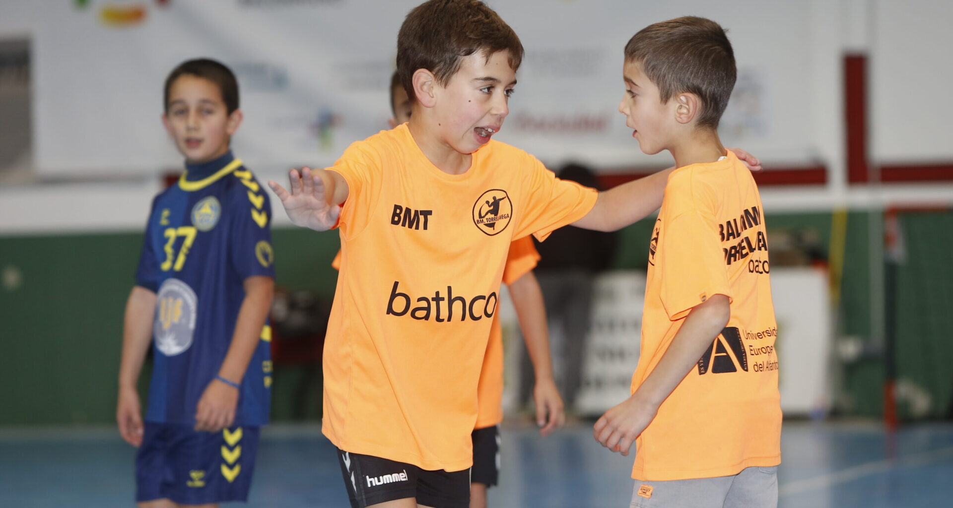 Este viernes comienza la premiada Liga Benjamín del Balonmano Torrelavega