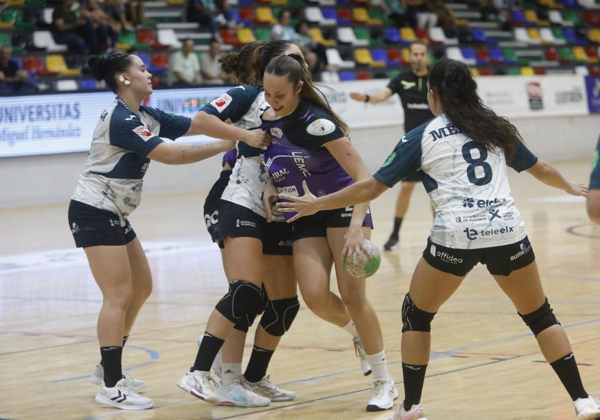El Aula Valladolid choca contra un muro y pierde en Elche