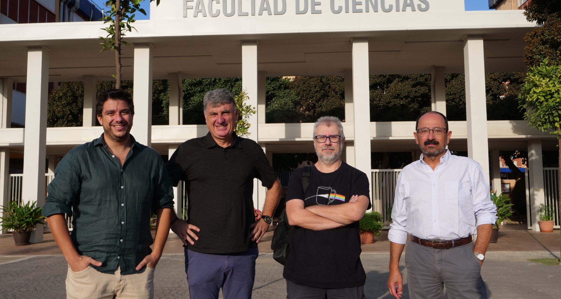 Descubren moléculas fluorescentes que brillan en agua y permiten ver mejor nuestras células