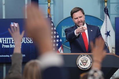 J. D. Vance comparece en la Casa Blanca, este miércoles.
