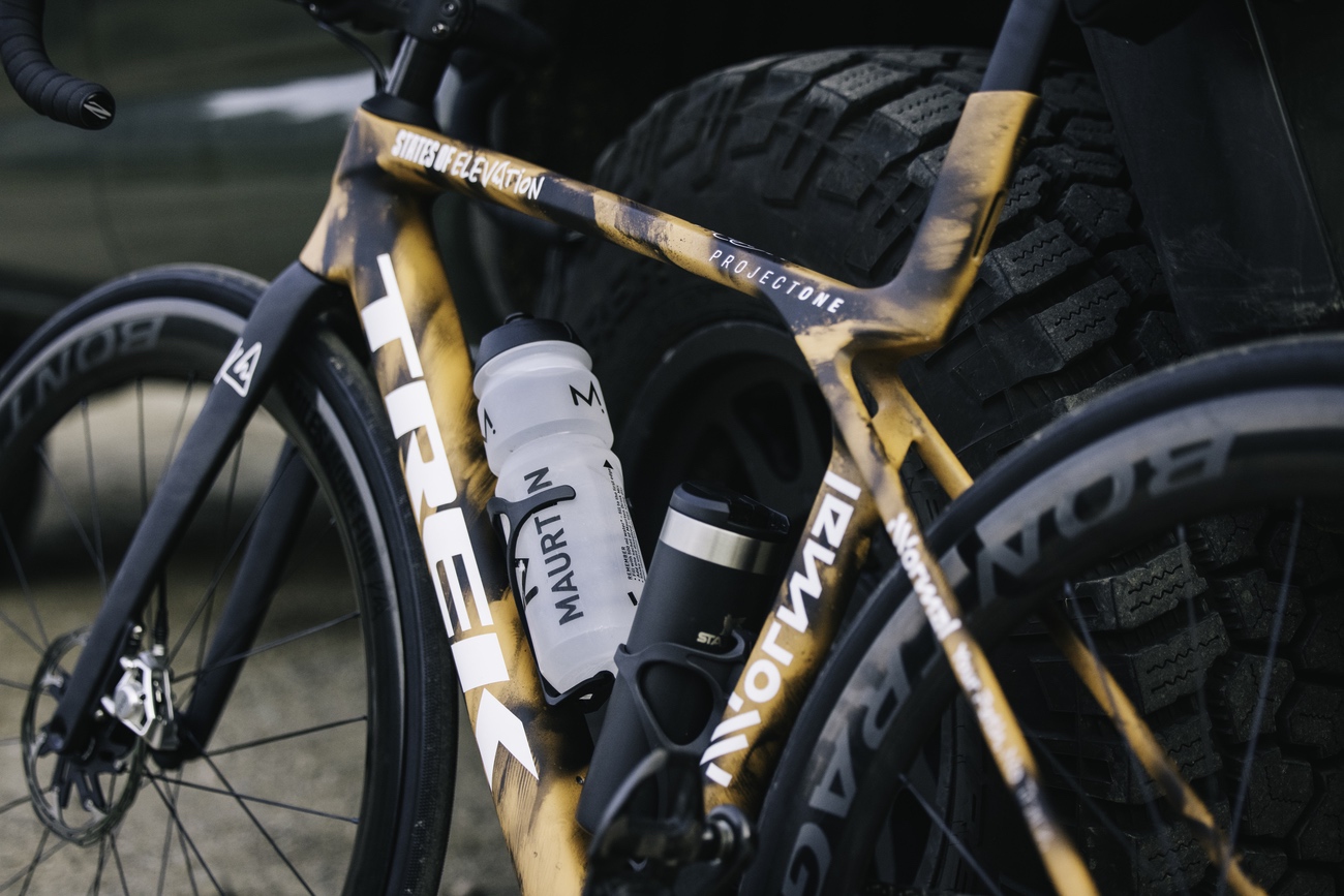 Kilian Jornet sortea su bicicleta del reto States of Elevation y material NNormal - ESMTB.com