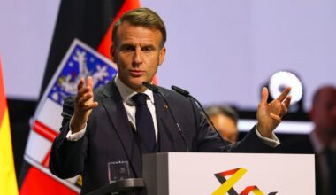 Macron da 48 horas a Lecornu para que negocie con el resto de partidos en busca de un acuerdo que evite las elecciones | Internacional