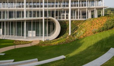 La oficina del futuro según Herzog & de Meuron: un manifiesto de luz, naturaleza y arquitectura