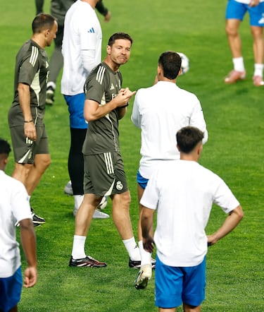 Alineación confirmada del Real Madrid hoy contra el Kairat Almaty en Champions