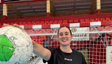 Laura Muñiz suple a la lesionada Mamen Sanz en la portería del BM Aula