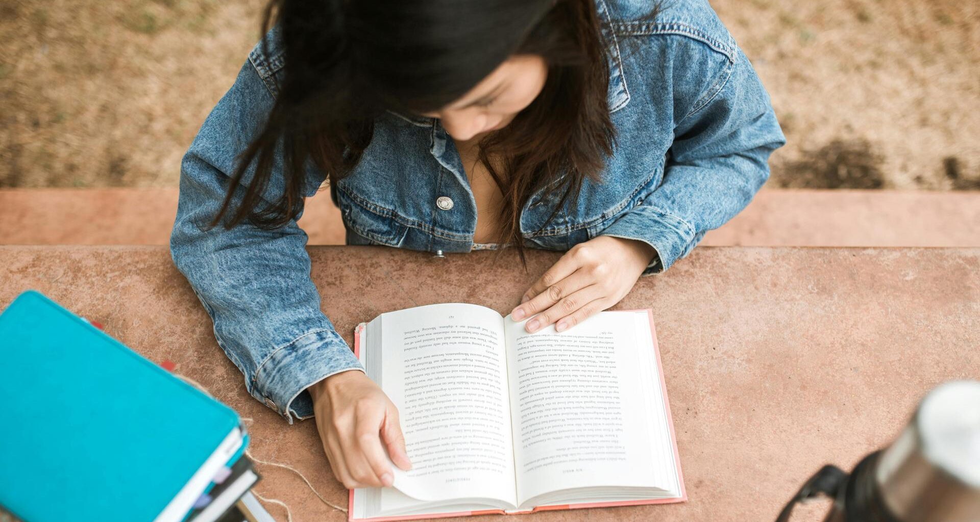 Los libros de octubre: una novela sobre el poliamor, un ensayo inédito de Unabomber y una de romanos