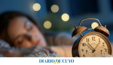 Dormís a cualquier hora: esto le pasa a tu corazón y cómo podés revertirlo