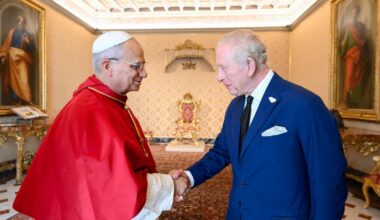 El Papa y el rey de Inglaterra rezan juntos 500 años después del cisma anglicano | Internacional