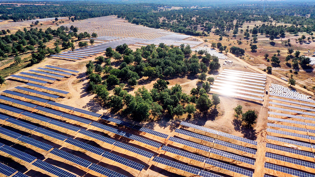 Solaria resucita tras calmar al mercado con su objetivo de inversión 