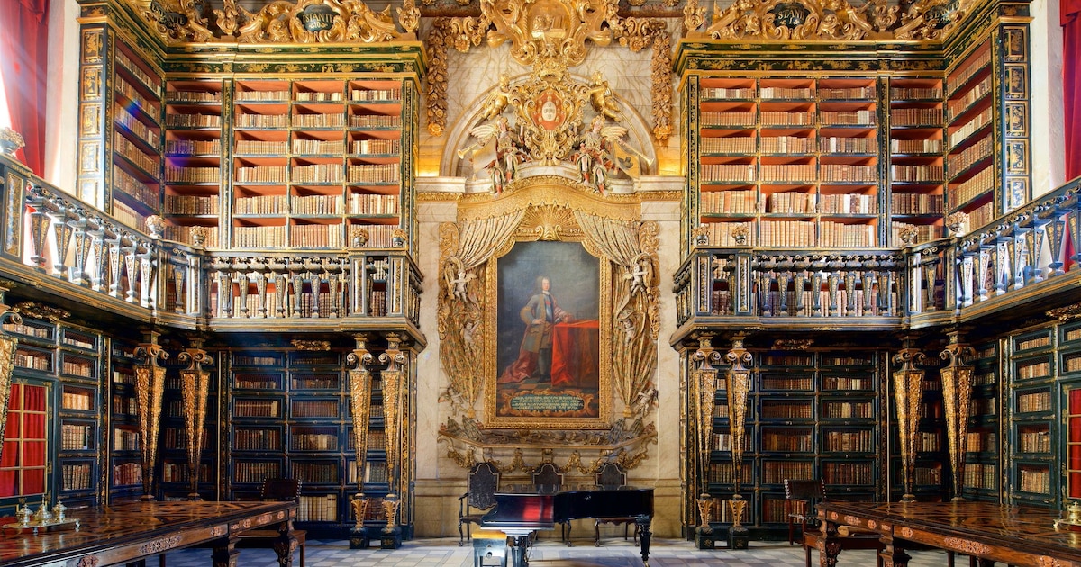 La biblioteca barroca que parece un palacio y guarda más de 60.000 libros antiguos
