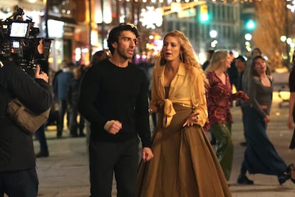 Justin Baldoni y Blake Lively, en un momento del rodaje de 'Romper el círculo', en enero de 2024 en Jersey City, Nueva Jersey.