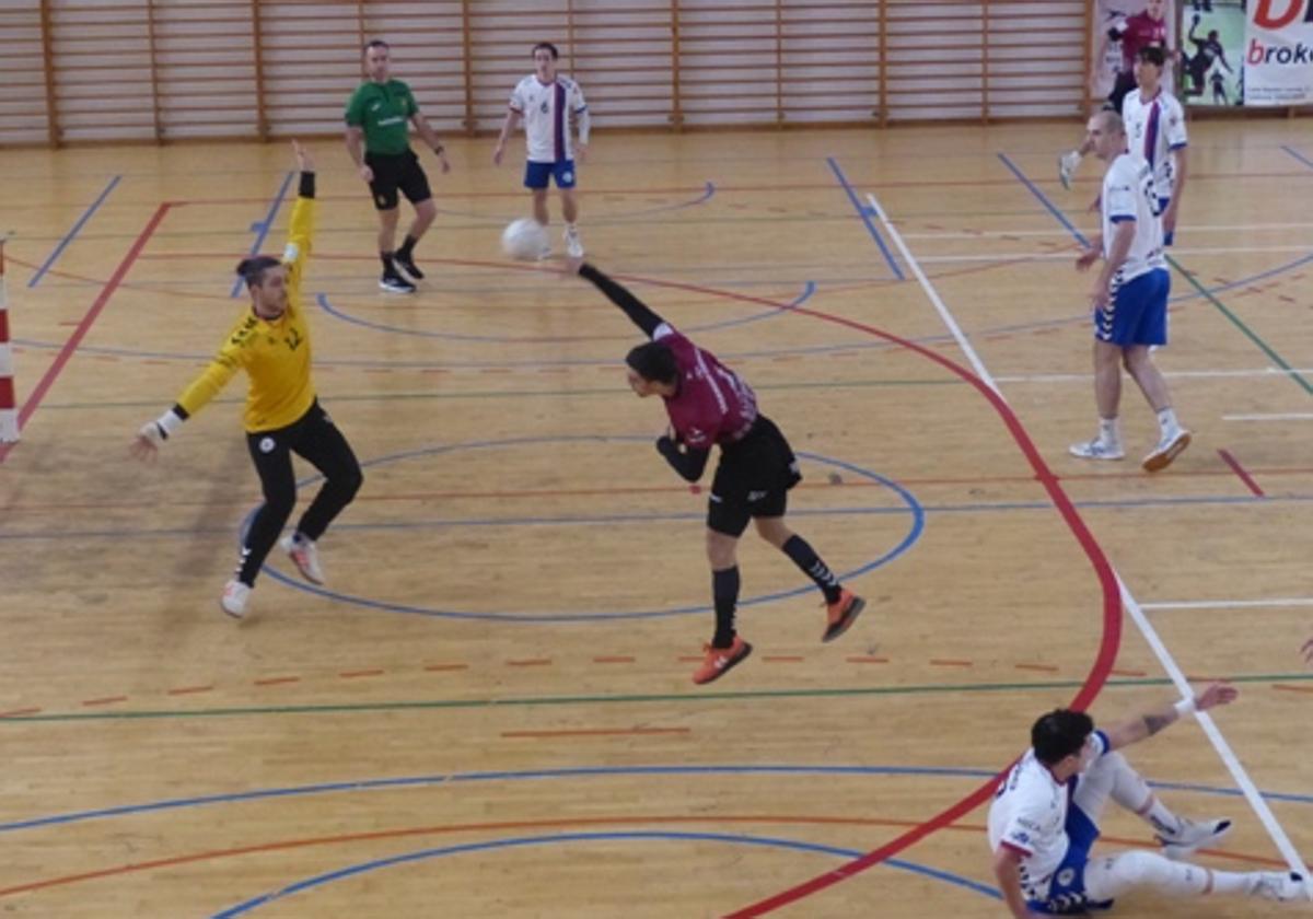 El Romo encadena victorias y su ubica segundo en la clasificación de balonmano