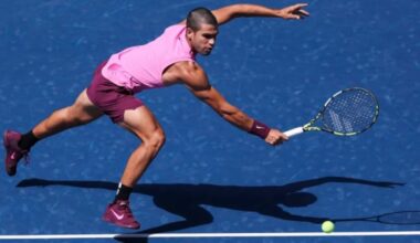 El duro cruce entre Carlos Alcaraz y el juez de silla durante la final de Tokio: “Nunca jugaste tenis en tu vida”