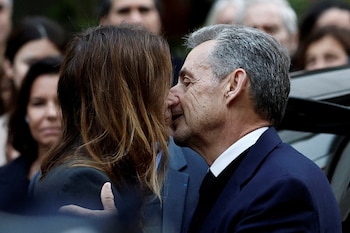 Carla Bruni, esposa de Sarkozy,