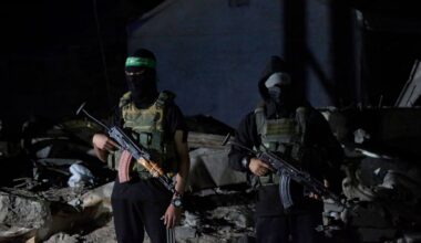 El ejército de Israel anuncia que la Cruz Roja ha recibido el cuerpo de un rehén en Gaza | Internacional